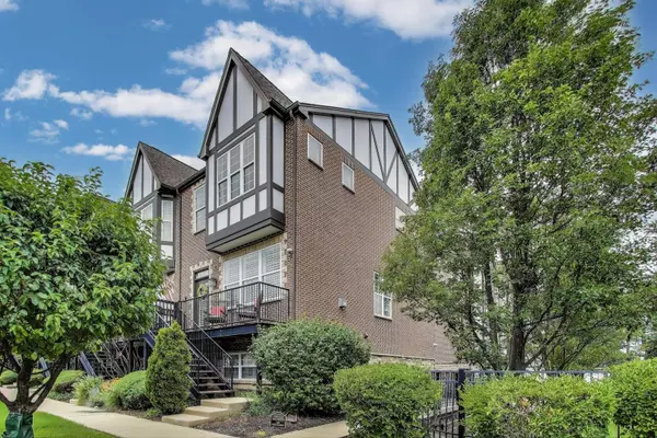 Villa Park, IL 60181,248 E Kenilworth AVE