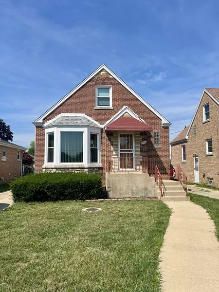 5000 N Mobile AVE, Chicago, IL 60630