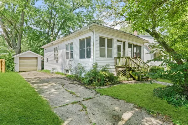 401 S Johnson AVE, Urbana, IL 61801