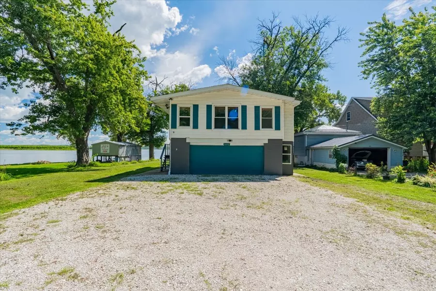 16032 N Portage ST, Chillicothe, IL 61523