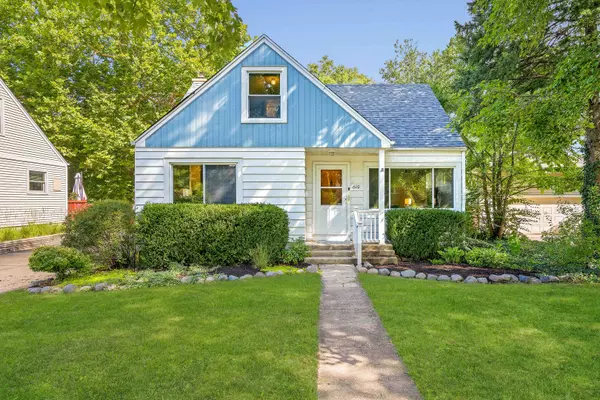610 Franklin ST, Downers Grove, IL 60515