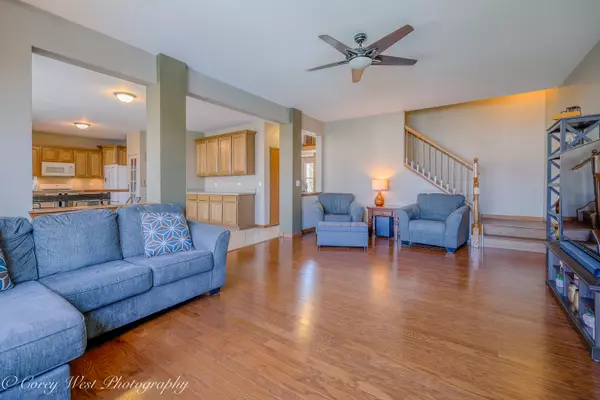 Sycamore, IL 60178,341 Chautauqua LN