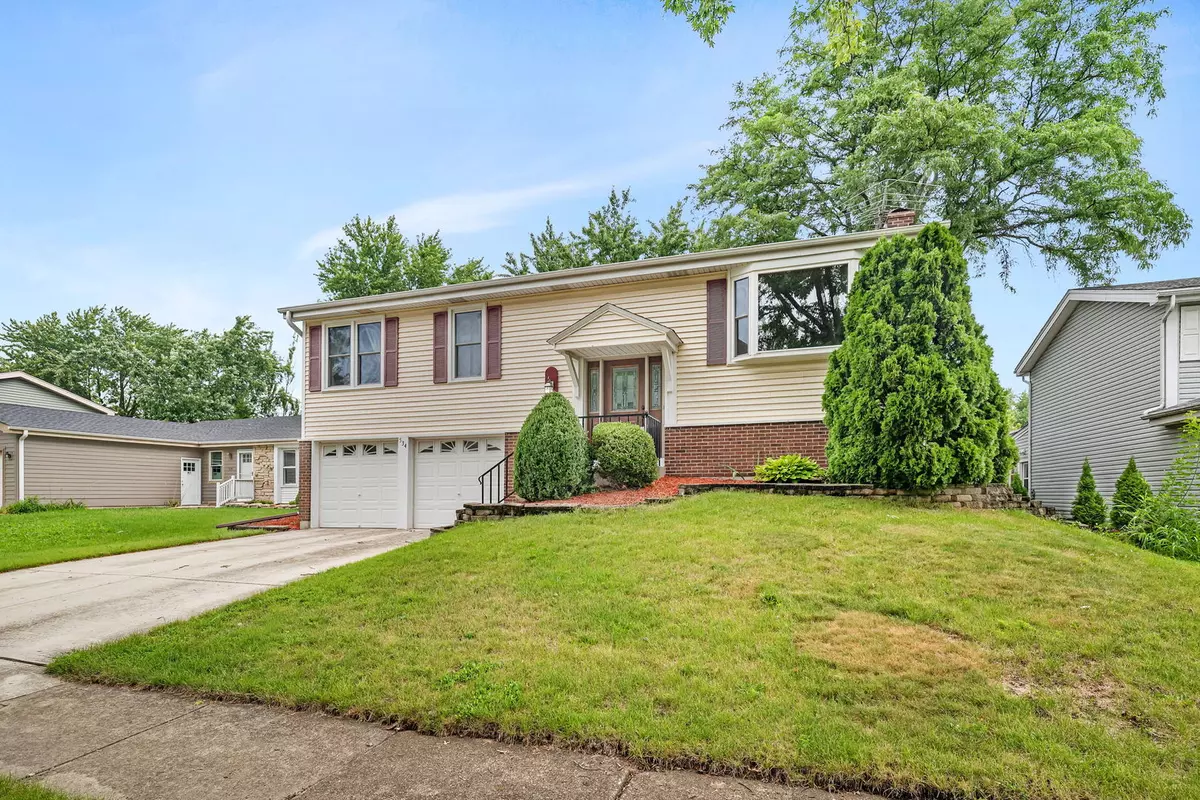 Bolingbrook, IL 60440,534 Cottonwood CIR