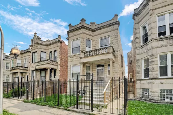 Chicago, IL 60624,4339 W Monroe ST
