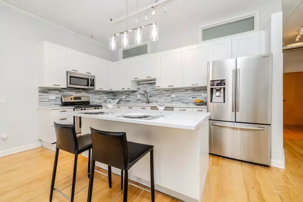 Chicago, IL 60607,111 S Morgan ST #423