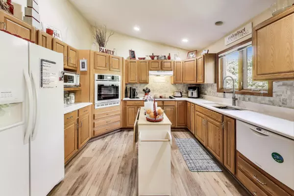 Woodstock, IL 60098,841 Serene TRL