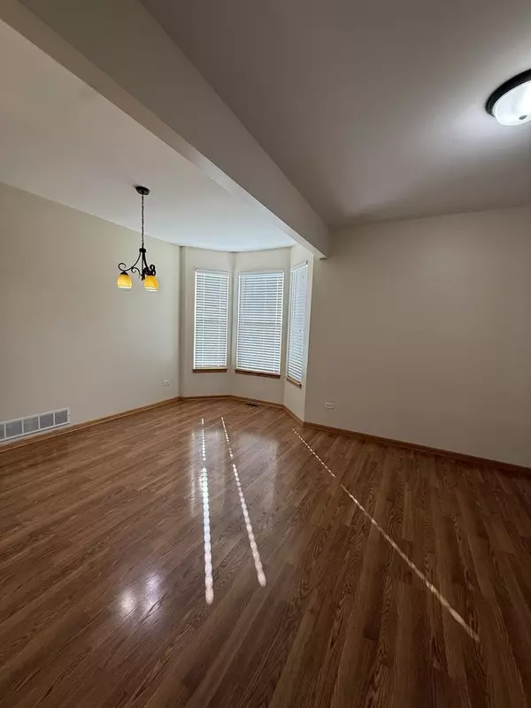 Joliet, IL 60431,710 Silver Leaf CT