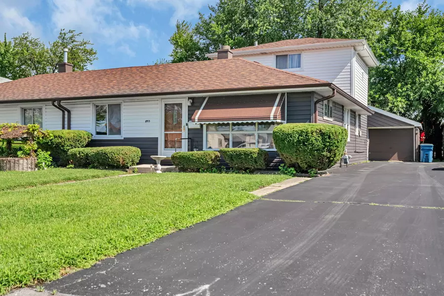 8955 S Corcoran RD, Hometown, IL 60456