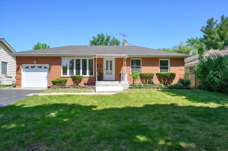 215 S Forest AVE, Palatine, IL 60074