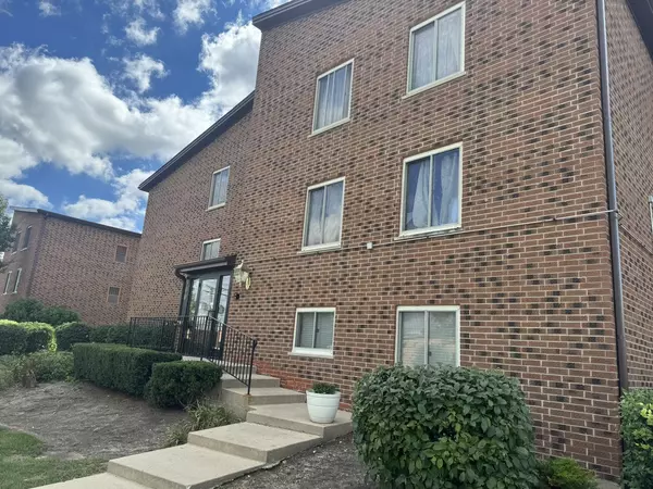 Elk Grove Village, IL 60007,900 Perrie DR #104