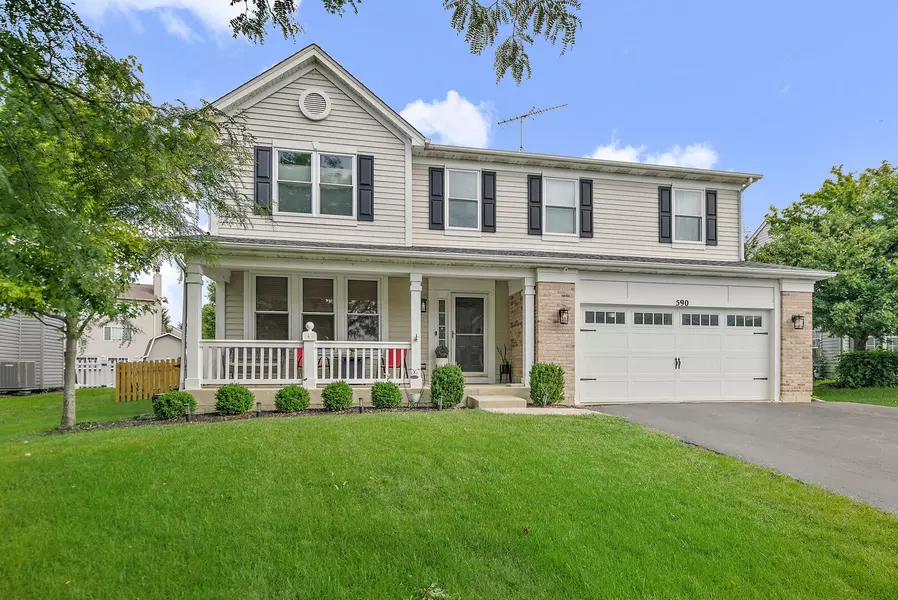 590 Chesterfield LN, South Elgin, IL 60177