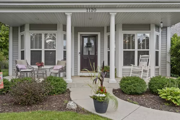 Elburn, IL 60119,1120 Walker CT