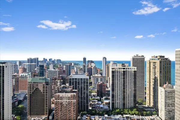 Chicago, IL 60611,57 E Delaware PL #3404