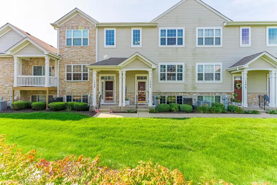 1392 CAROLYN CT, Yorkville, IL 60560