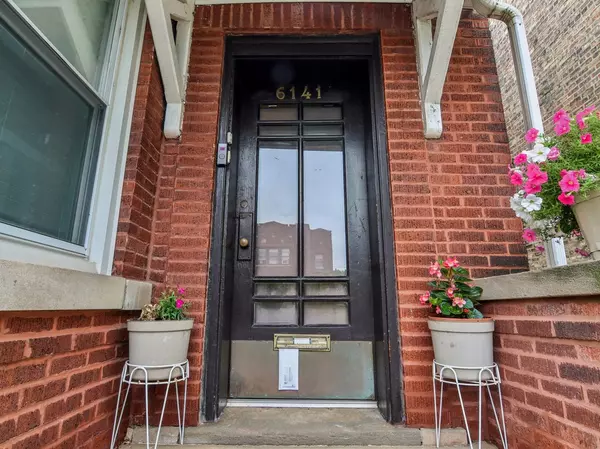 Chicago, IL 60659,6141 N Artesian AVE