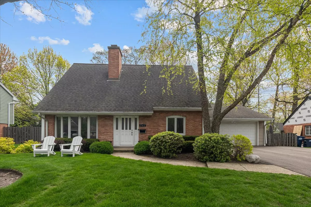 Deerfield, IL 60015,745 Fox Hunt TRL