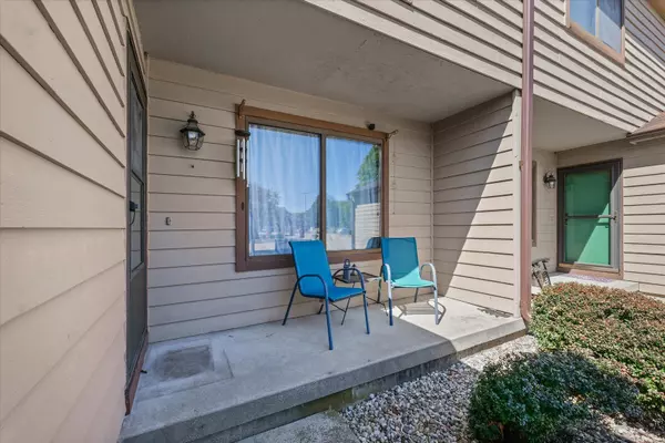 Champaign, IL 61821,2409 Morrissey Park DR #2409