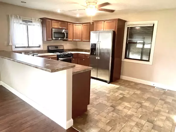 Peru, IL 61354,1415 Plain ST