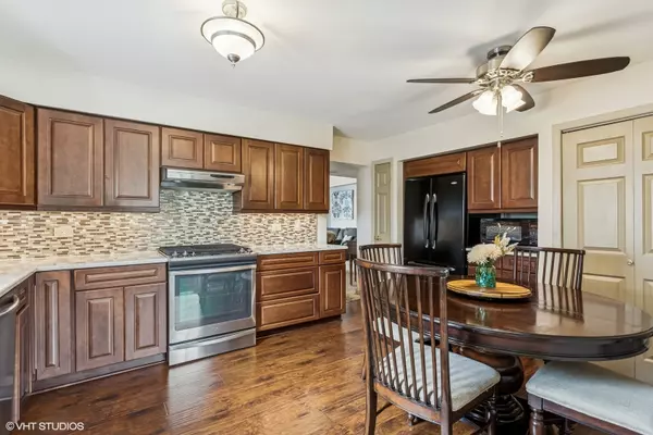 Burbank, IL 60459,8132 Oak Park AVE