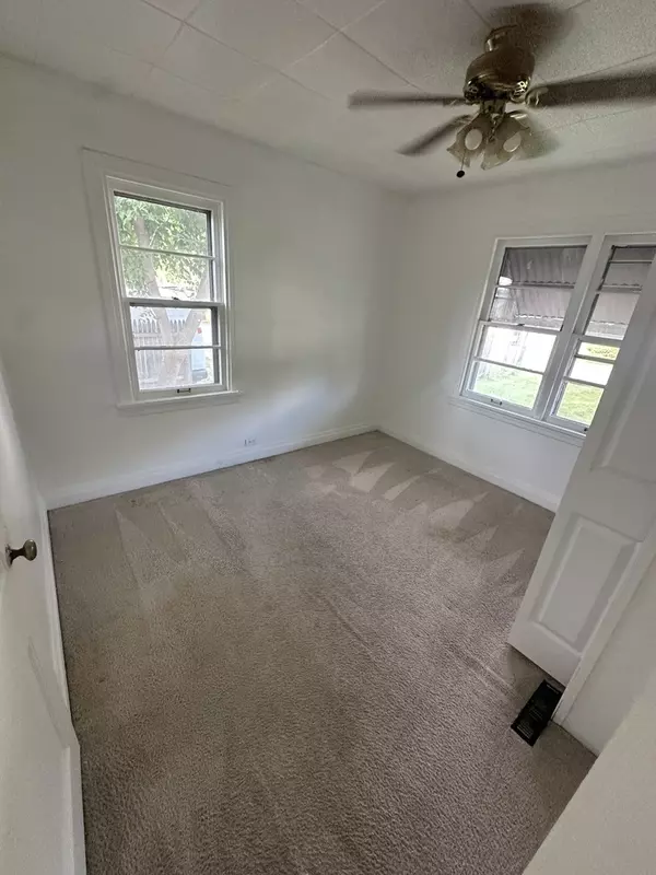 Antioch, IL 60002,42228 N SECOND ST