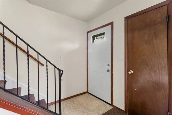 Oswego, IL 60543,47 W Anchor RD #0