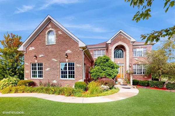 7230 Bonnie DR, Lakewood, IL 60014