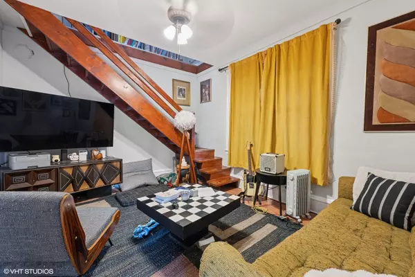 Chicago, IL 60647,2531 W Lyndale ST #2R