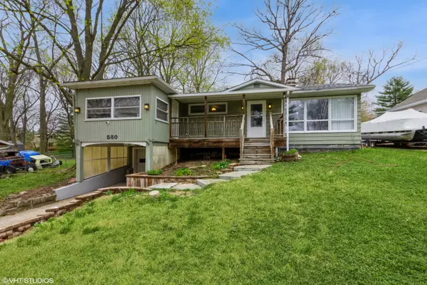 580 Holiday DR,  Somonauk,  IL 60552