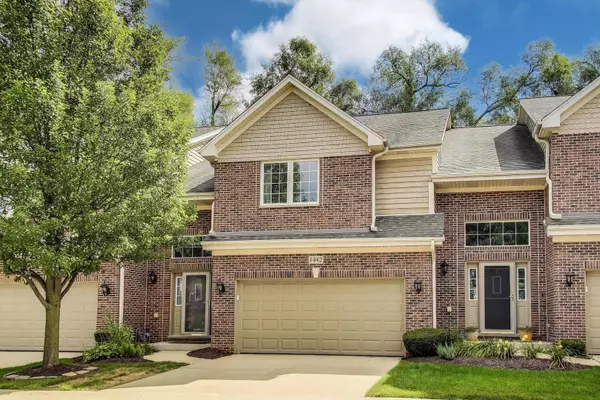 1442 E Katie LN, Palatine, IL 60074