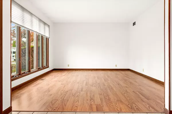 Normal, IL 61761,302 Kelly DR