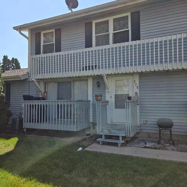 Bolingbrook, IL 60440,228 ELKHORN CT #B