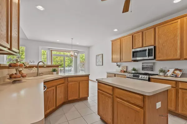 Antioch, IL 60002,1087 Waterview CIR