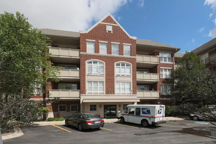 77 N Quentin RD #414, Palatine, IL 60067