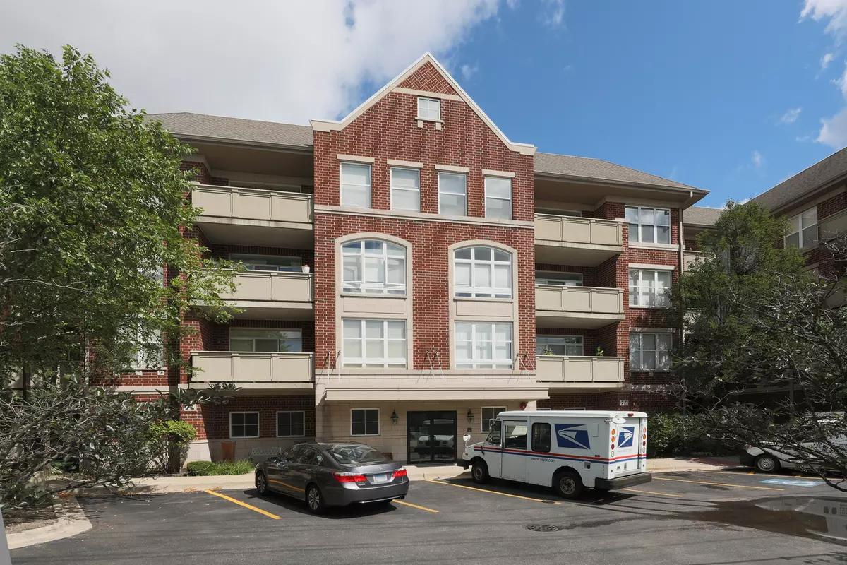 Palatine, IL 60067,77 N Quentin RD #414