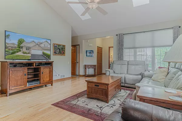 Orland Park, IL 60467,11656 Lake Shore DR