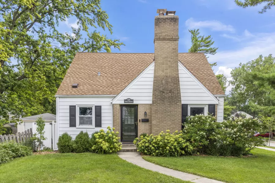 426 Elm ST, Glen Ellyn, IL 60137