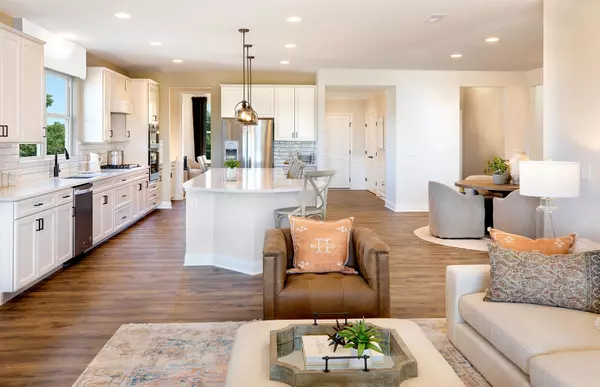 Batavia, IL 60510,266 Branson DR