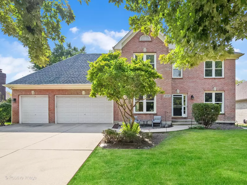 26W453 Pinehurst DR, Winfield, IL 60190