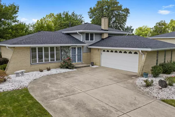 Orland Park, IL 60462,14216 Clearview DR