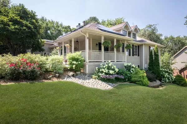 Lemont, IL 60439,8 Division CT