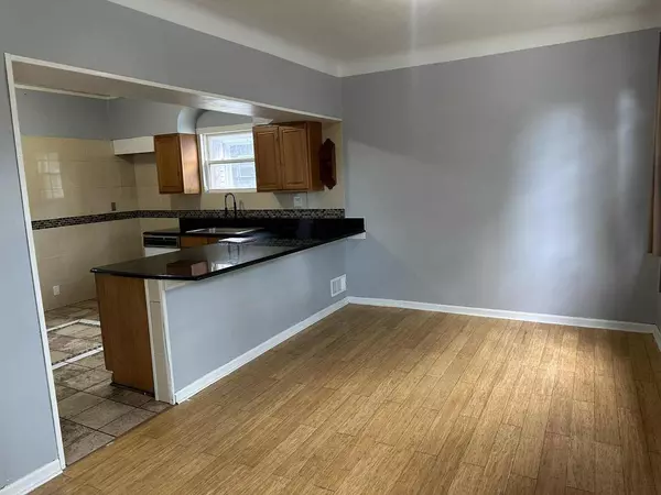 Chicago, IL 60629,3848 W 65th PL