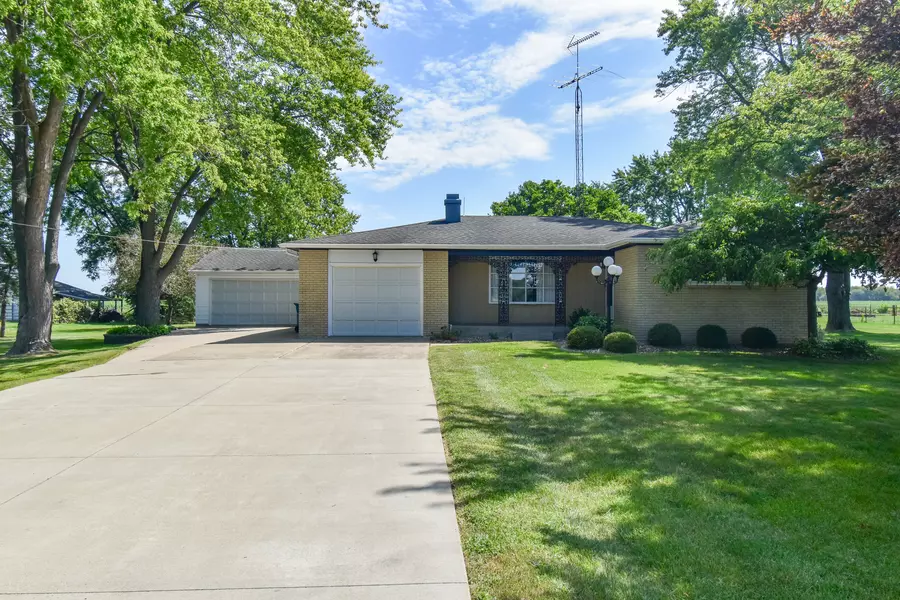 1542 E 18th RD, Streator, IL 61364