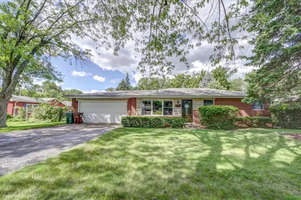 105 Roy ST, New Lenox, IL 60451