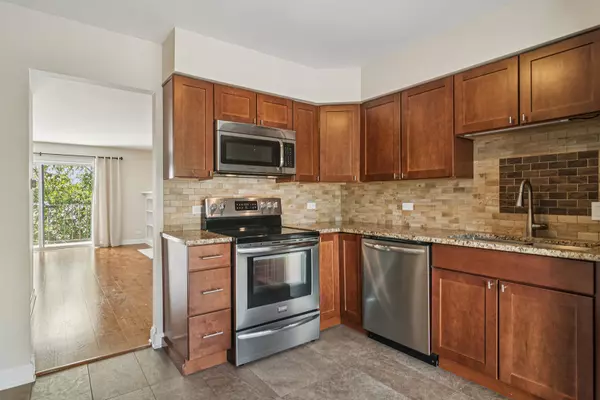 Lake Zurich, IL 60047,719 N Old Rand RD #719