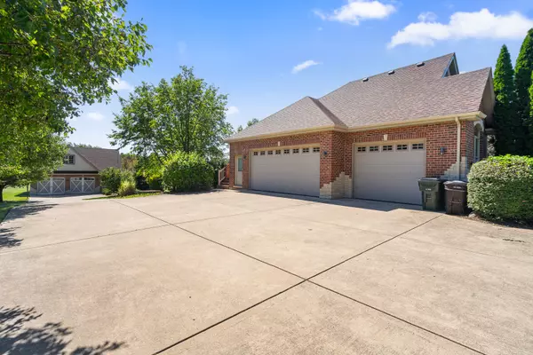 Frankfort, IL 60423,8421 W Blackthorne WAY