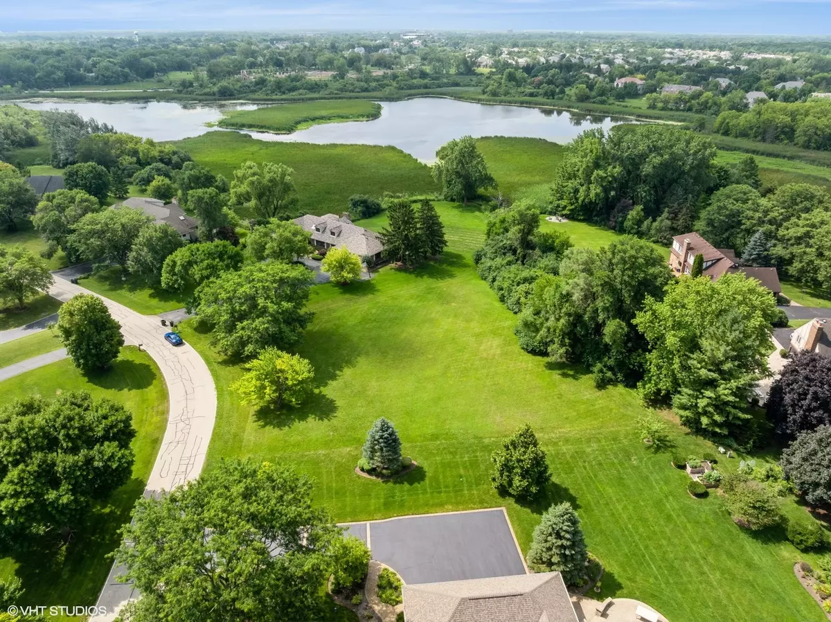 Inverness, IL 60010,2204 Shetland RD