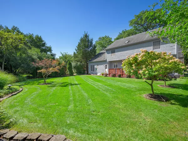 Clarendon Hills, IL 60514,203 Grant AVE