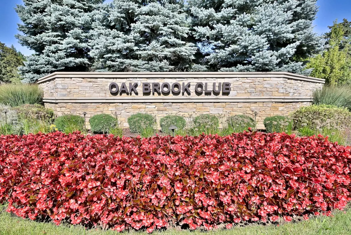 Oak Brook, IL 60523,6 Oak Brook Club DR #J102