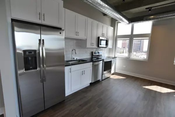 Chicago, IL 60613,3833 N Broadway ST #712