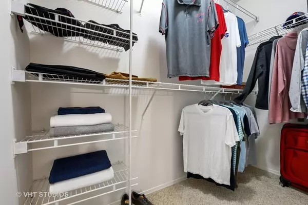 Schaumburg, IL 60173,1681 Buttonwood CIR #2724